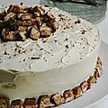 Snickers layer cake : gâteau à étages aux snickers