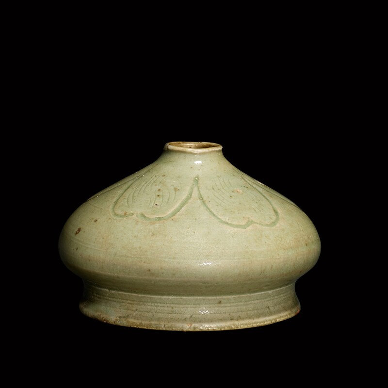 Ceramics from the Houlezhai Collection sold at Sotheby's Hong Kong 