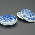 Two small blue and white circular boxes and covers, Chongzhen period, circa 1643