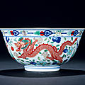 A wucai ‘dragon and phoenix’ bowl, daoguang period, 1821-1850