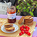...dorayaki ou gâteau anko japonais ou pancakes fourrés japonais...