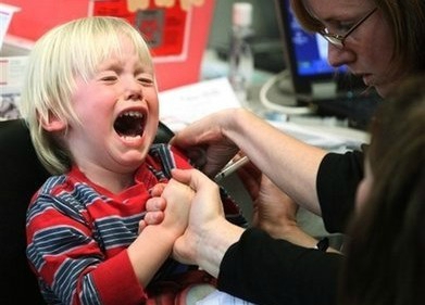 vaccins-forces-enfants-violes