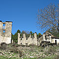 Larrosa, village abandonné (espagne)