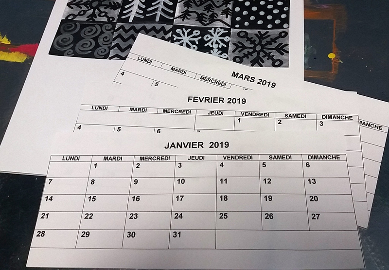 308_Noël et nouvel an-Calendrier Noir Blanc et argent (34)