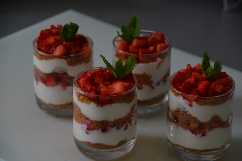 Verrines fraises, fromage blanc spéculoos