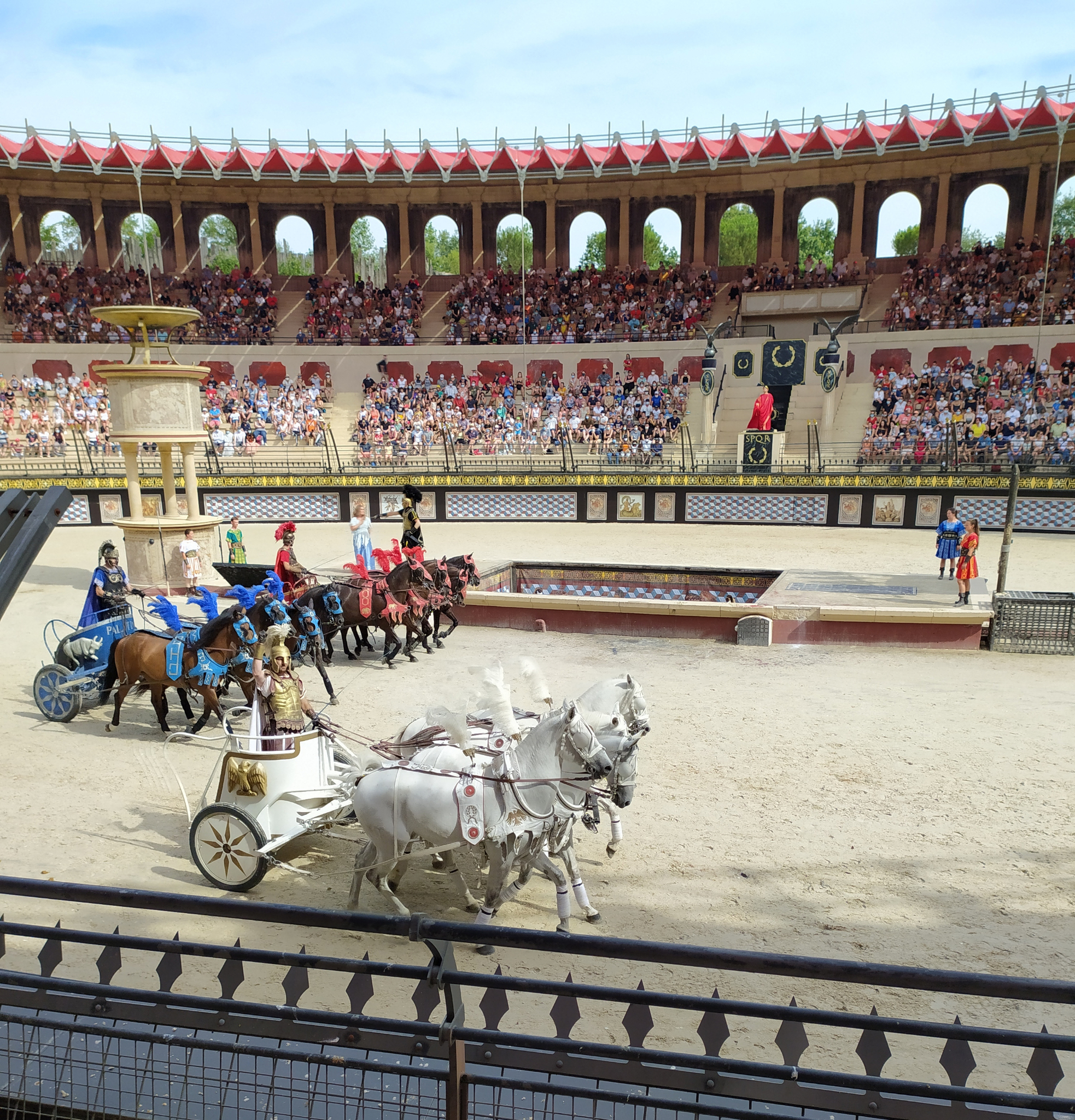 Puy Du Fou Nombre De Visiteurs Par Jour 2022 Puy du Fou 1 - 4'ine
