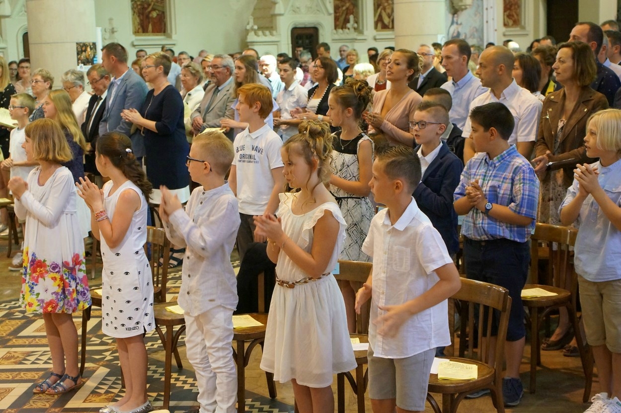 2017-05-28-entrées eucharistie-VIEUX-BERQUIN (29)