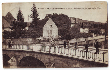 10 - NEUVILLE SUR SEINE - Le Pont sur la Seine