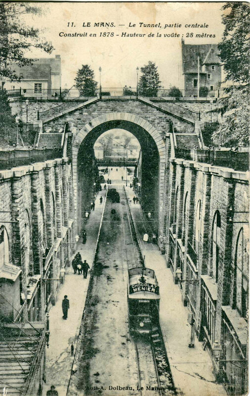 DOLBEAU_11_-_LE_MANS_-_Le_Tunnel,_parie_centrale_-_Construit_en_1878_-_Hauteur_de_la_voute_28_m (1)
