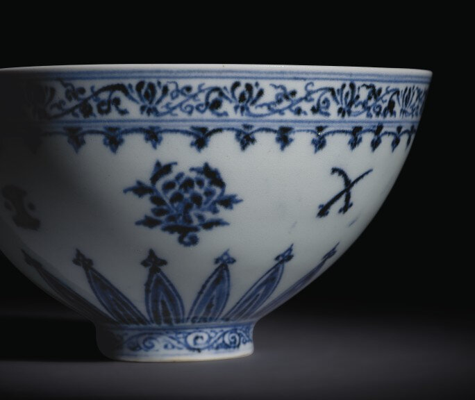 China Ming dynasty Chenghua Blue and white flowers Bucket Chicken Bowl 