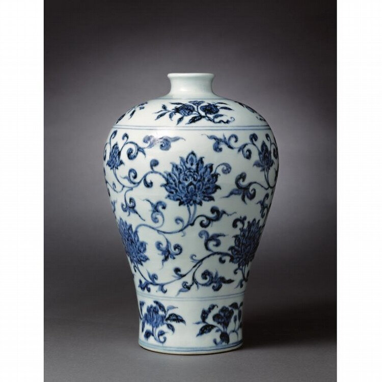 3rd Smurf Dynasty Ming Vase - Studio Schneemann