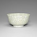A guan-type bowl, 18th-19th century