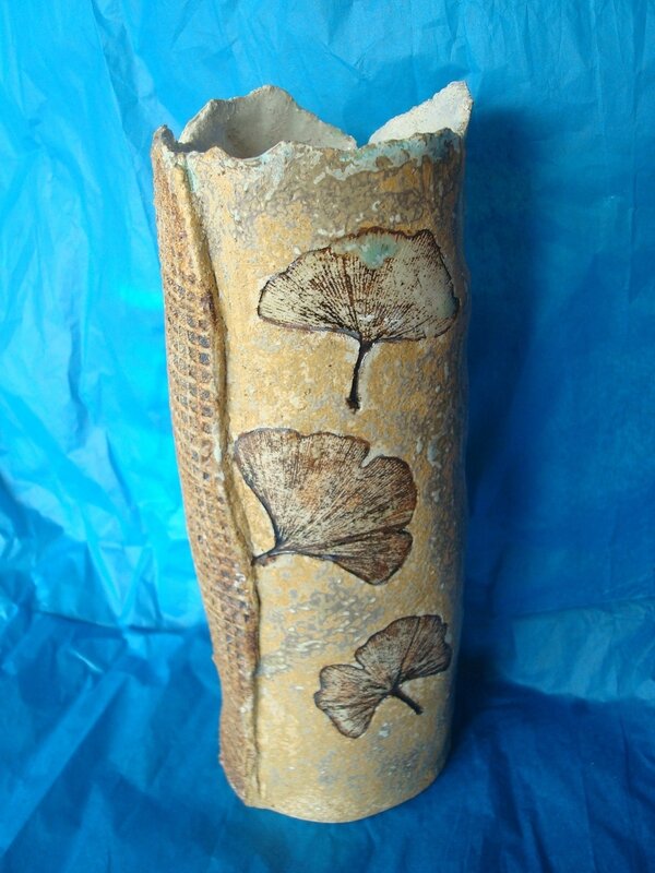 Vase en grès avec empreintes de gingko - Céramique de Cris