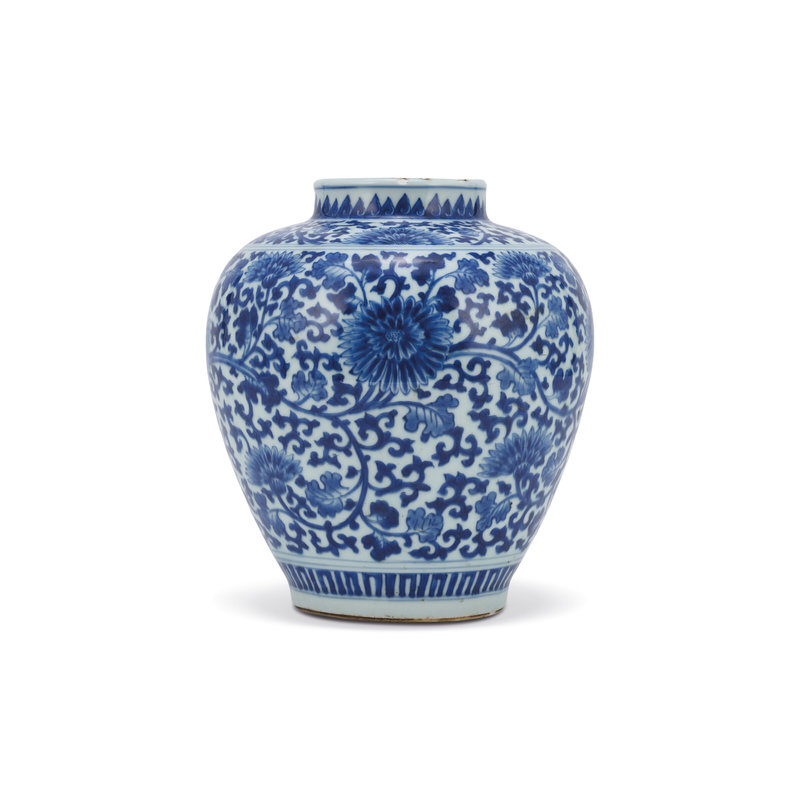 2022_HGK_20845_3218_001(a_blue_and_white_chrysanthemum8217_jar_kangxi_six-character_mark_in_un010613)