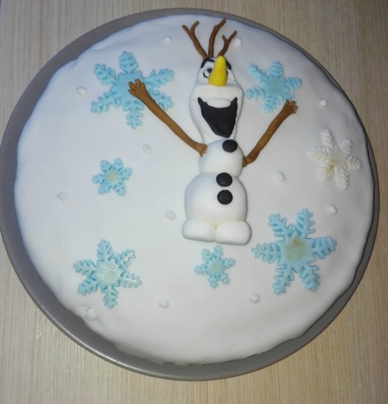 Gateau En Pate A Sucre Maya L Abeille Les Delices De Sandy