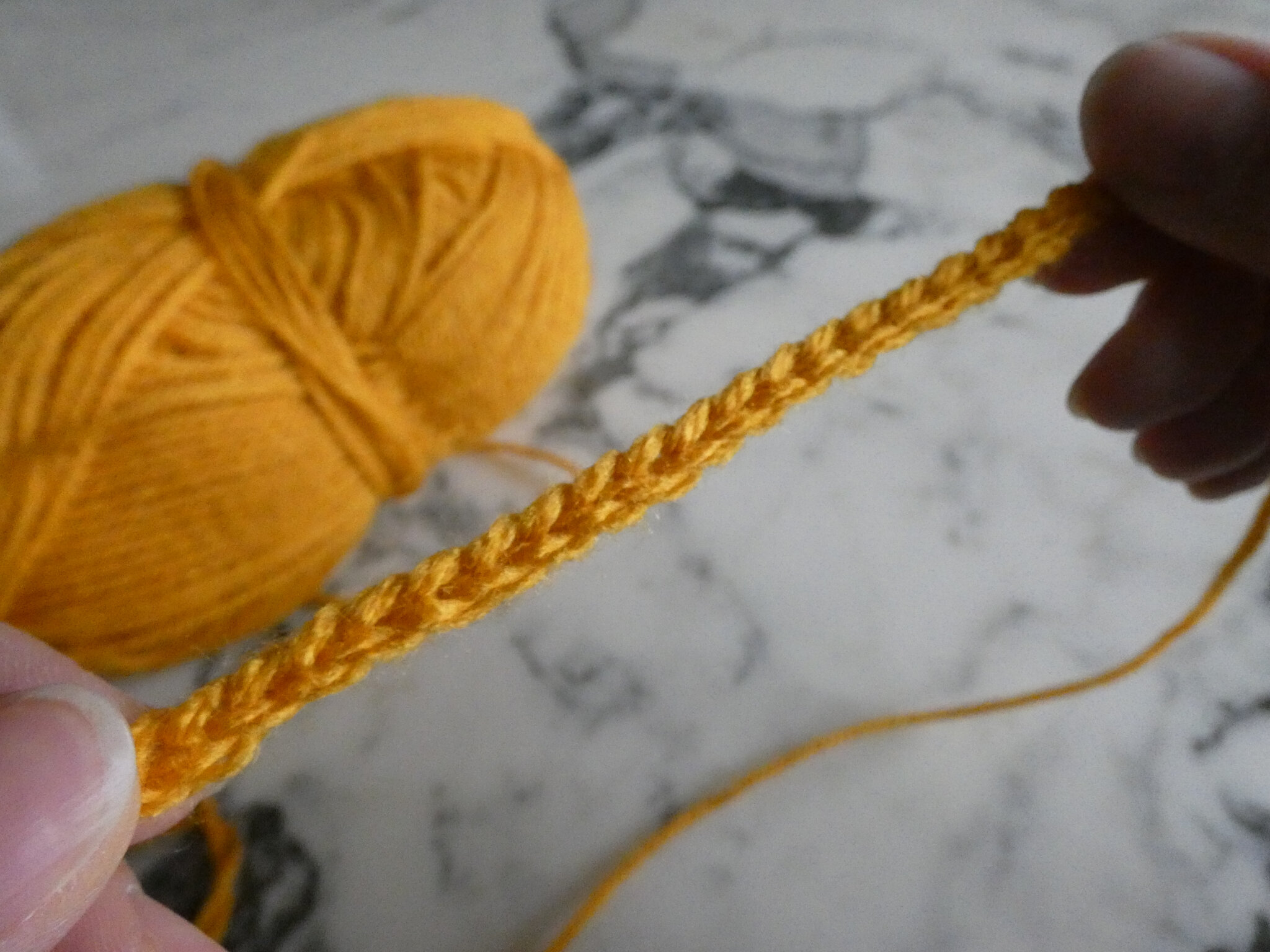 Débuter au crochet 1 La 100 môman