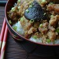 Oyako donburi : poulet et oeufs sur lit de riz