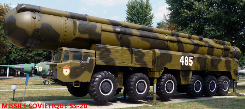 1986-missile sovietique SS-20