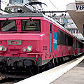 BB 22200 livrée rose OUIGO Classique, Versailles-Chantiers