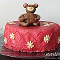 370 - gâteau fille avec ourson 