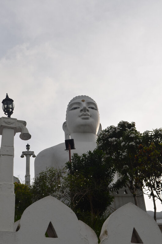 White Buddha temple 02