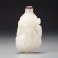 A white nephrite double-gourd 'lingzhi' snuff bottle. possibly imperial, 1730–1800