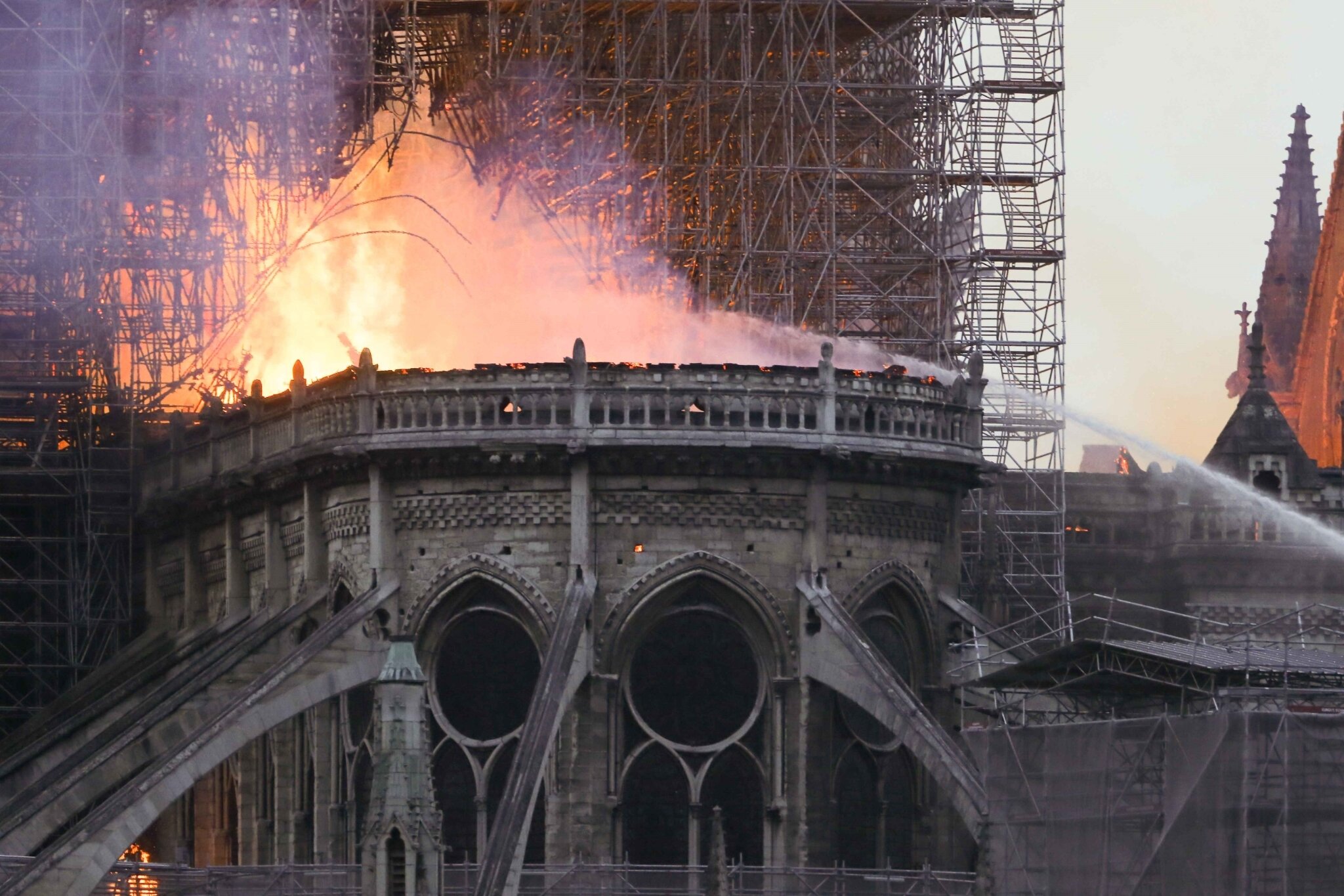 Incendie de Notre-Dame de Paris : la France pleure sa cathédrale. © Michel Stoupak. Lun 15.04.2019, 19h43m36.