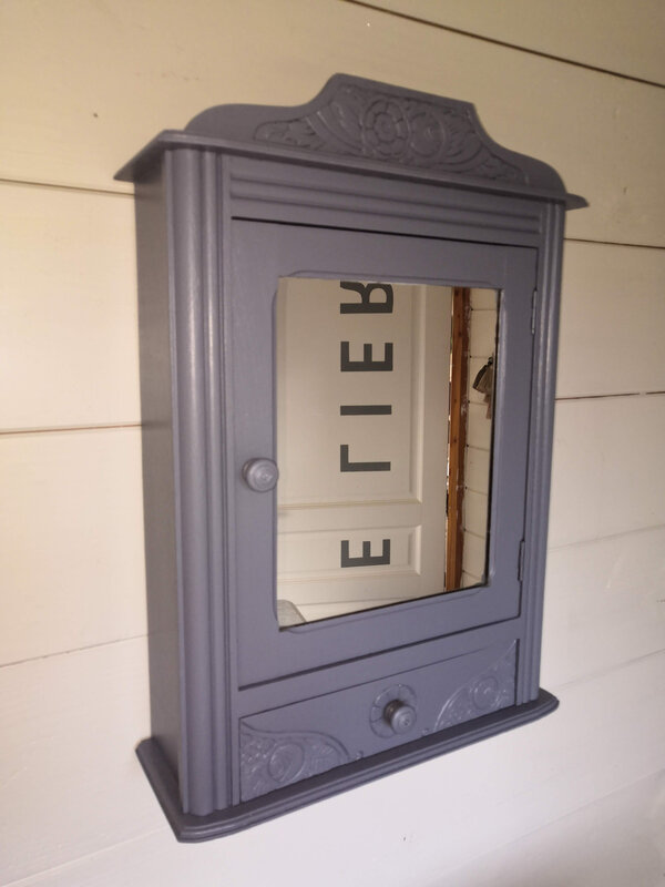 armoire de toilette2