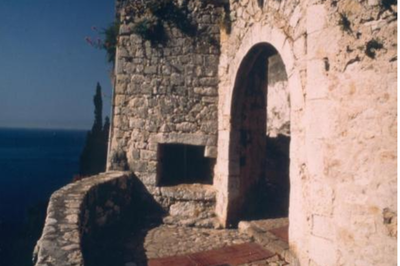 EZE22
