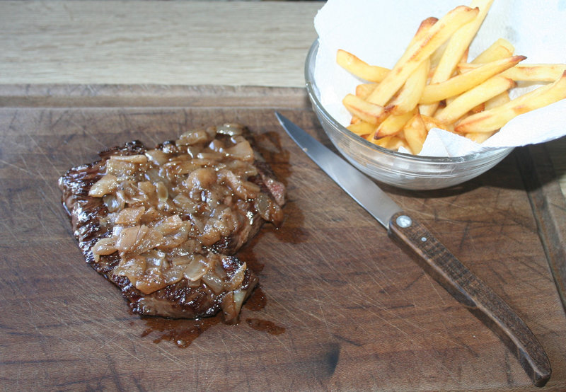Onglet de génisse sauce échalote au vin rosé amafacon