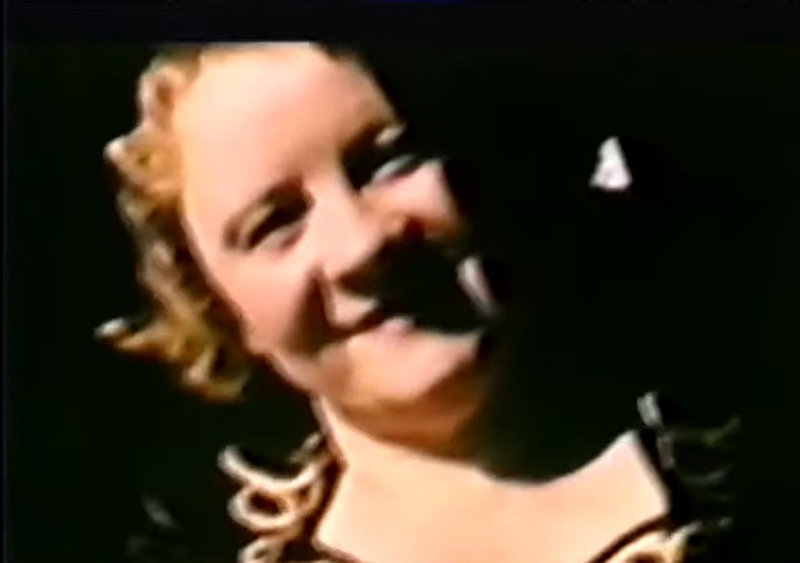 1944-07-film_footage-cap-sc01-a4