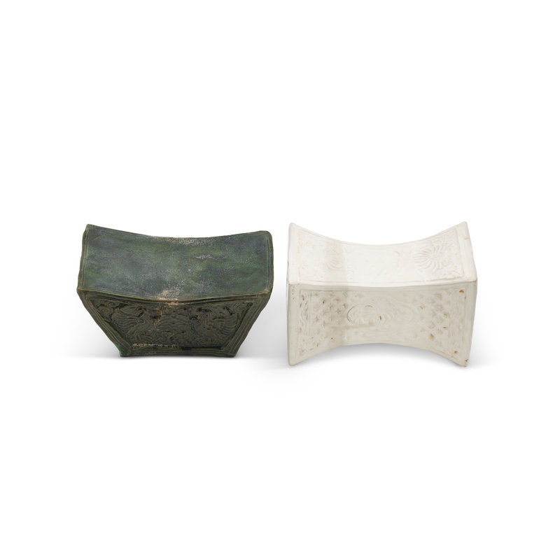 2022_HGK_20845_3113_001(a_white-glazed_pillow_and_a_green-glazed_pillow_song-jin_dynasty115340)