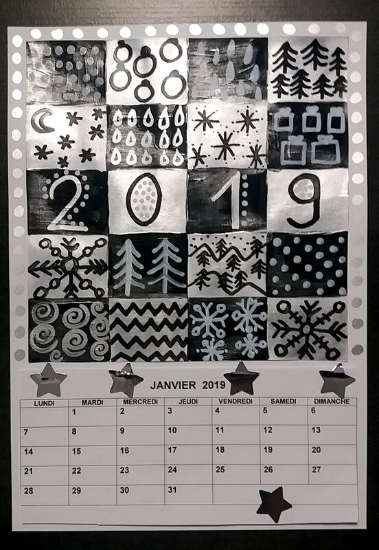 308_Noël et nouvel an-Calendrier Noir Blanc et argent (44)
