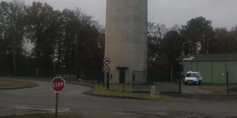 antenne-sur-le-chateau-deau-remplacee-arrivee-de-la-fibre-optique-reponse-le-6-janvier