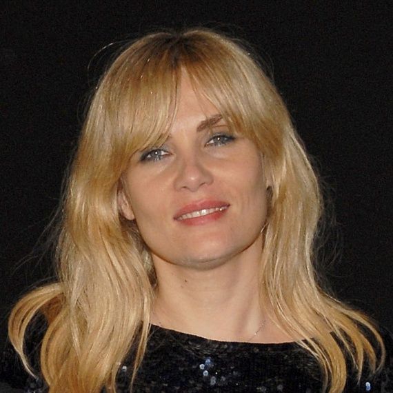 Next photo of Emmanuelle Seigner